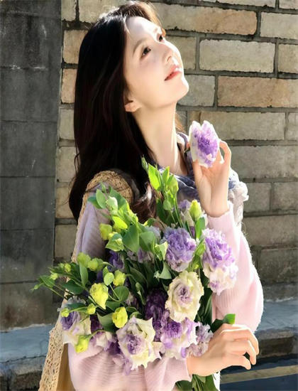 在线观看手机_我的启蒙老师_36位女子撒尿看正面视频